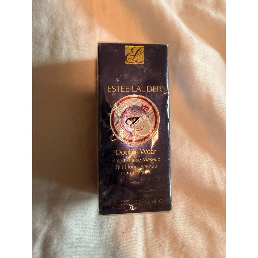 Estee Lauder Double Wear Stay-in-Place Makeup 1C0 Shell 1oz Foundation